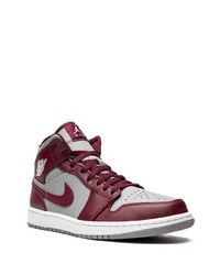 Мужские фиолетовые кожаные высокие кеды от Jordan