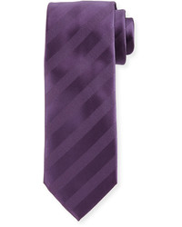 Фиолетовый галстук в горизонтальную полоску