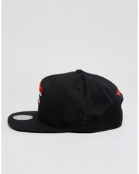 Мужская черная бейсболка от Mitchell & Ness