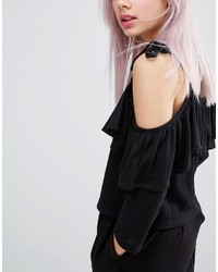 Черная блузка от Monki