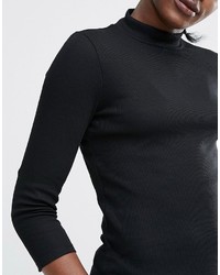 Черная блузка от Monki