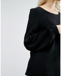 Черная блузка от Vila