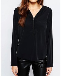 Черная блузка от Vila
