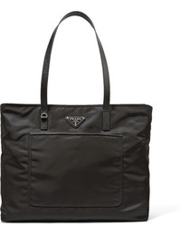 Черная большая сумка от Prada
