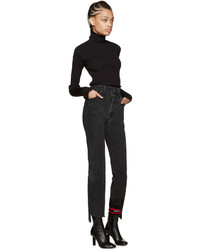 Женская черная водолазка от Vetements