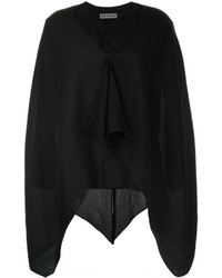 Черная вязаная блузка от Issey Miyake