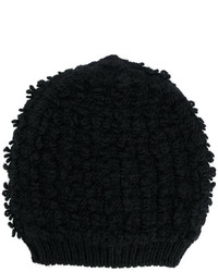 Женская черная вязаная шапка