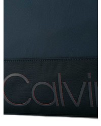 Мужская черная дорожная сумка из плотной ткани от Calvin Klein