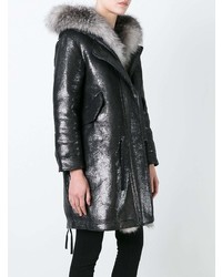Женская черная дубленка от Moncler