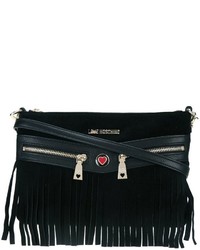 Черная замшевая сумка через плечо c бахромой от Love Moschino