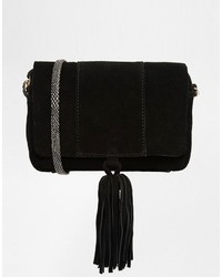 Черная замшевая сумка через плечо со змеиным рисунком от Asos