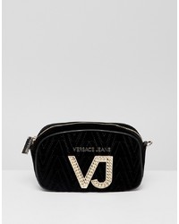 Черная замшевая сумка через плечо от Versace Jeans