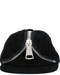 Женская черная кепка