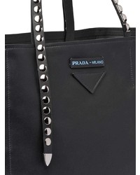 Черная кожаная большая сумка с шипами от Prada