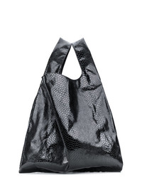 Черная кожаная большая сумка со змеиным рисунком от MM6 MAISON MARGIELA