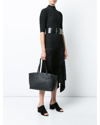 Черная кожаная большая сумка от Akris