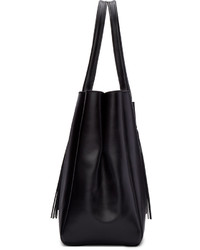 Черная кожаная большая сумка от Lanvin