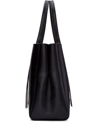 Черная кожаная большая сумка от Lanvin