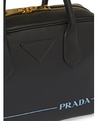 Черная кожаная большая сумка от Prada