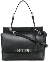 Черная кожаная большая сумка от Moschino