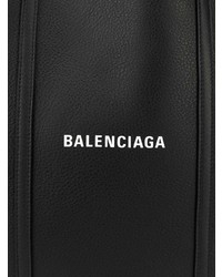 Черная кожаная большая сумка от Balenciaga