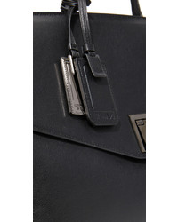 Черная кожаная большая сумка от Tumi