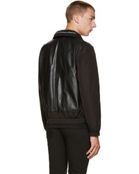 Мужская черная кожаная куртка от McQ
