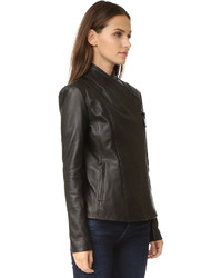 Женская черная кожаная куртка от Mackage