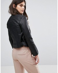 Женская черная кожаная куртка от AllSaints