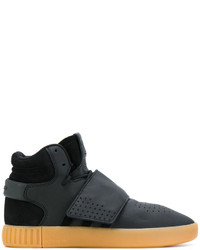 Черная кожаная обувь от adidas