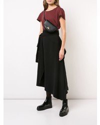 Черная кожаная поясная сумка от Wandler