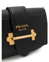 Черная кожаная поясная сумка от Prada