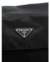 Черная кожаная поясная сумка от Prada