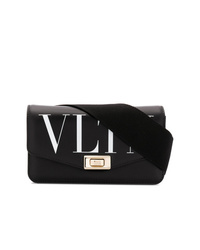 Черная кожаная поясная сумка от Valentino