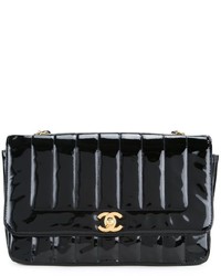 Черная кожаная стеганая сумка через плечо от Chanel