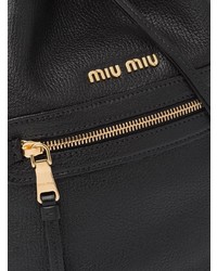 Черная кожаная сумка-мешок от Miu Miu