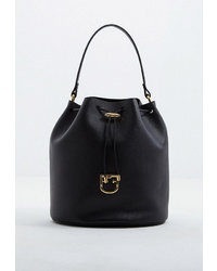 Черная кожаная сумка-мешок от Furla