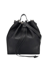 Черная кожаная сумка-мешок от JW Anderson