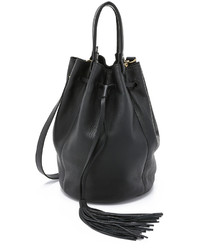 Черная кожаная сумка-мешок от Madewell