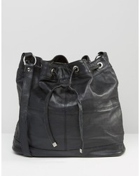Черная кожаная сумка-мешок от Reclaimed Vintage