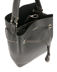 Черная кожаная сумка-мешок от Furla