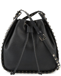 Черная кожаная сумка-мешок от Valentino Garavani