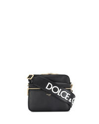 Черная кожаная сумка почтальона от Dolce & Gabbana