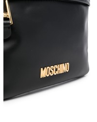 Черная кожаная сумка почтальона от Moschino