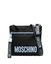 Черная кожаная сумка почтальона от Moschino