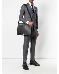 Черная кожаная сумка почтальона от Thom Browne