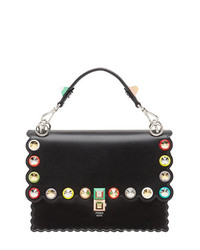 Черная кожаная сумка-саквояж с украшением от Fendi