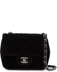 Черная кожаная сумка через плечо от Chanel