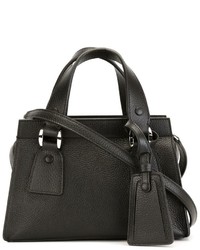 Черная кожаная сумка через плечо от Giorgio Armani