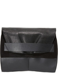 Черная кожаная сумка через плечо от Narciso Rodriguez